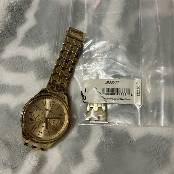 Fossil Watch - Picture 3 of 3